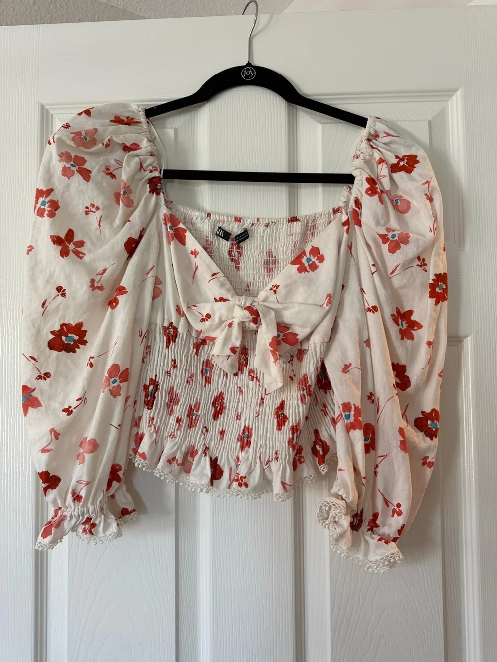 Zara White Puff-Sleeve Floral Tie-Front Blouse